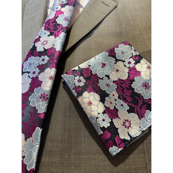 3 Piece Tie Set Navy Blue Fuchsia Floral Tie Pocket Square Cufflinks - Picture 3 of 6